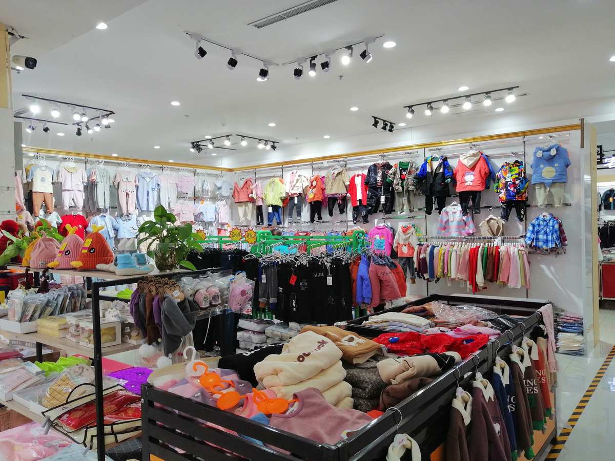城市购物中心里的女性时尚新舞台——重塑服装零售的销售理念